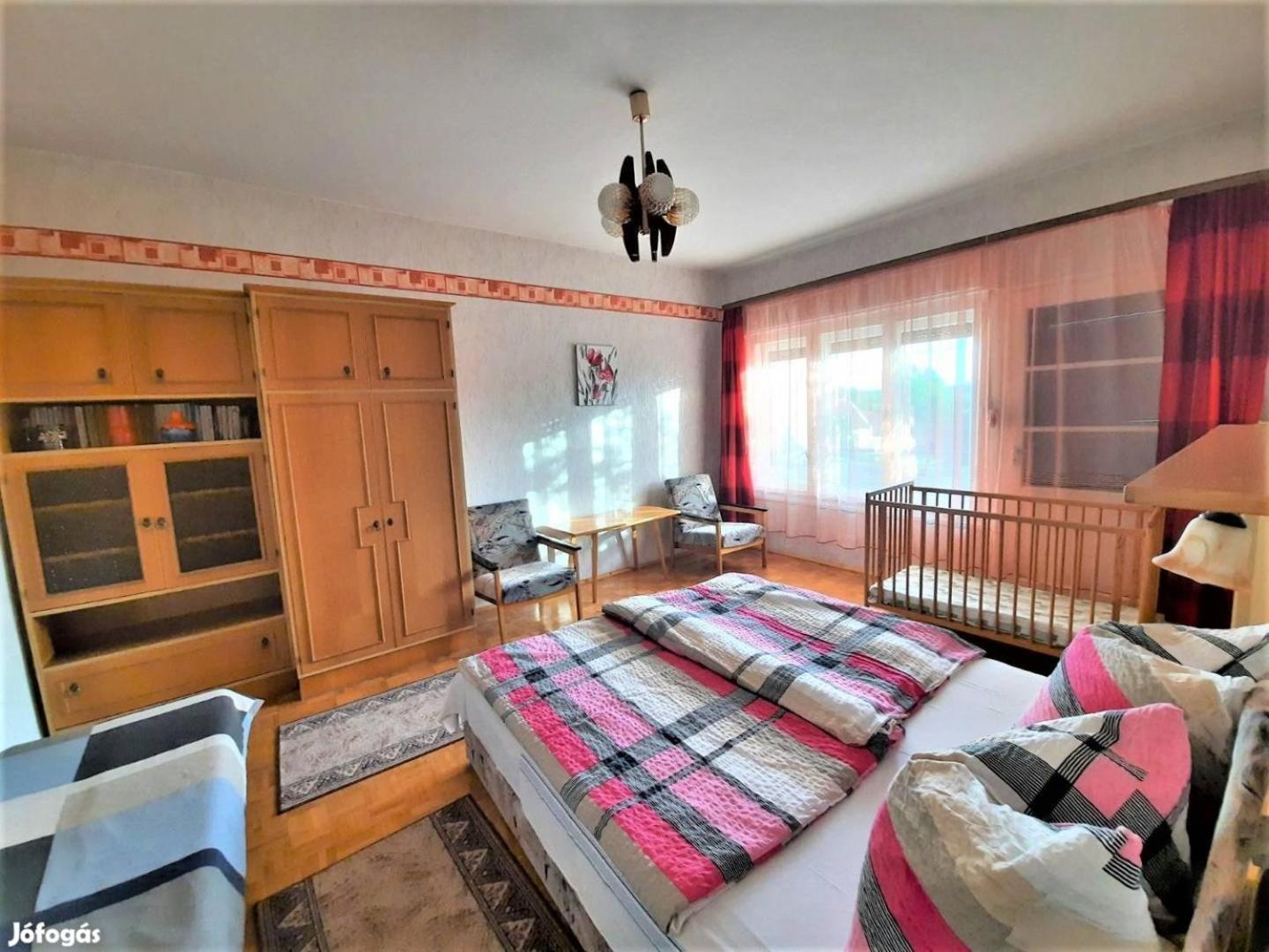 Nora Apartman Балатонлеле Екстериор снимка